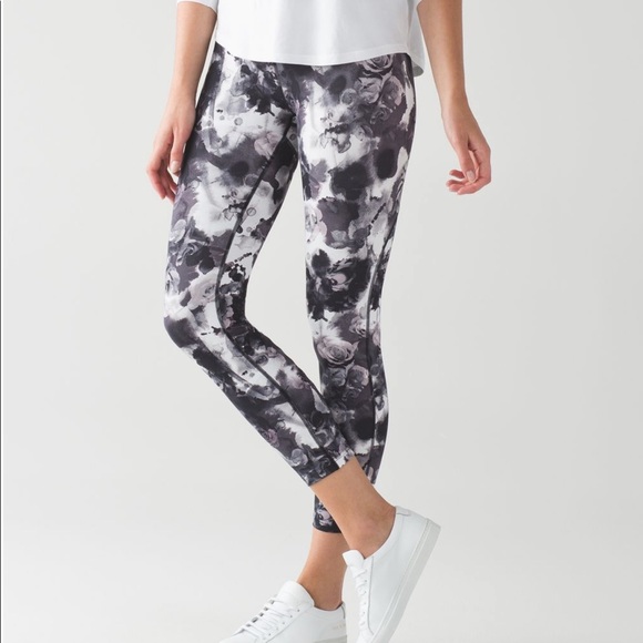 lululemon athletica Pants - Lululemon High Times 7/8 Pant (Peek)